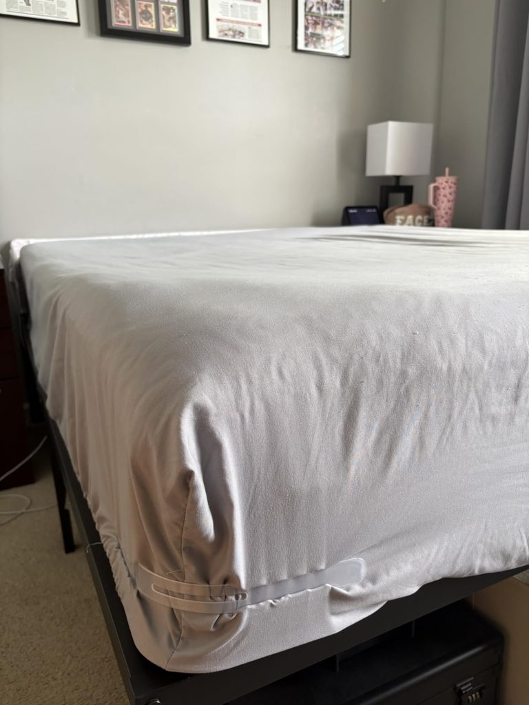 Works perfect when sheets actually made to fit bed. Used on sheet too big for bed and it works well enough. Have tried all other solutions for the fitful sleeper that’s always ripping the sheet corners off the bed at night. Great solution! So far it also seems incredibly sturdy. Gideon ph ⭐⭐⭐⭐⭐